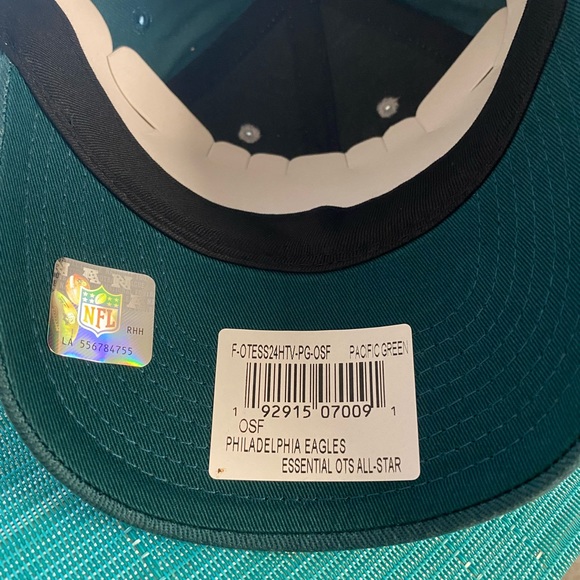 Hat - Picture 3 of 3